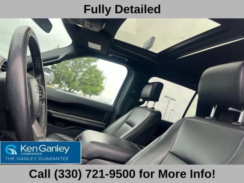 Used 2020 Ford Expedition XLT w/ Equipment Group 202A AWD/4WD image 11