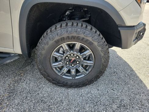 New 2026 GMC Sierra 1500 AT4X image 6