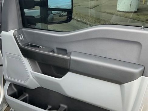 Used 2024 Ford F250 XL image 8
