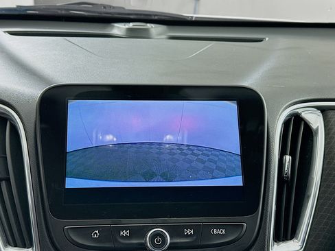 Used 2020 Chevrolet Malibu LT image 21