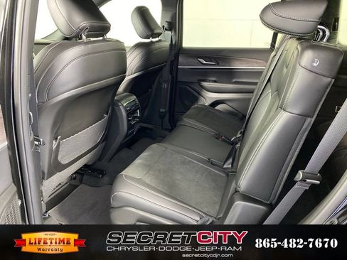 New 2026 Jeep Grand Cherokee L 4WD image 29