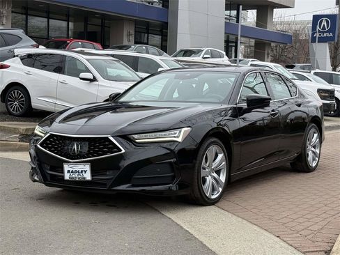Used 2023 Acura TLX w/ Technology Package image 3