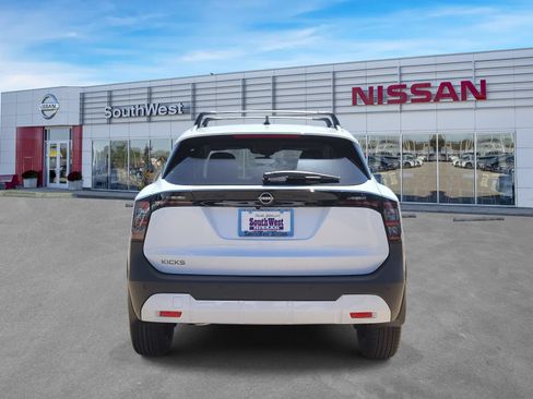 New 2026 Nissan Kicks SV w/ Cold Weather Package FWD image 6