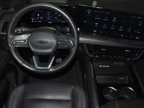 Used 2025 Chevrolet Tahoe Z71 w/ Z71 Off-Road Package image 15