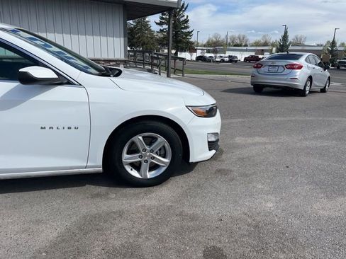 Used 2025 Chevrolet Malibu LS FWD image 18