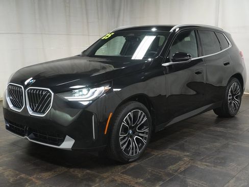Certified 2025 BMW X3 xDrive30i w/ Premium Package image 2