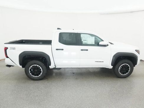 New 2026 Toyota Tacoma TRD Off-Road AWD/4WD image 68