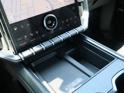 New 2026 GMC Acadia AT4 w/ Luxury Package AWD/4WD image 15