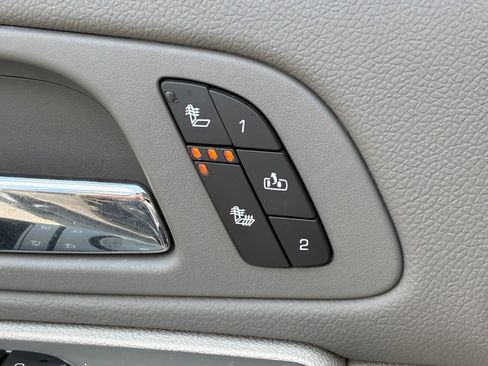 Used 2012 Chevrolet Suburban LT AWD/4WD image 22