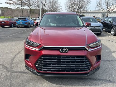 New 2026 Toyota Grand Highlander XLE image 2