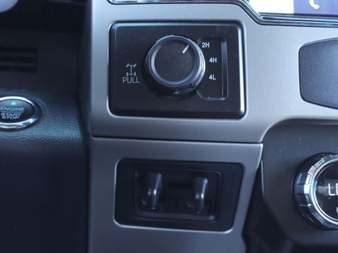 Used 2022 Ford F250 Lariat w/ Black Appearance Package image 24