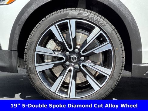 Certified 2021 Volvo V60 T5 Cross Country w/ Climate Package image 25