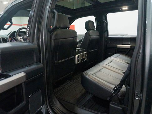 Used 2019 Ford F150 Lariat w/ Equipment Group 502A Luxury image 27