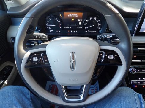 Used 2022 Lincoln Corsair Standard 4dr SUV image 32