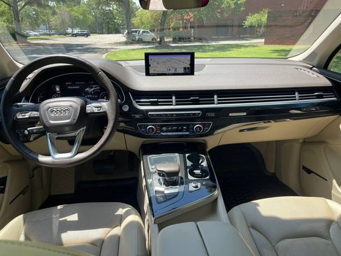 Used 2017 Audi Q7 3.0T Prestige AWD/4WD image 16