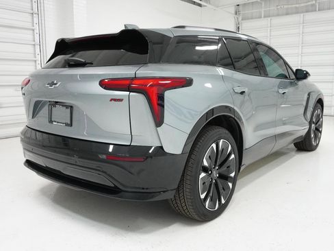 New 2025 Chevrolet Blazer EV RS image 6