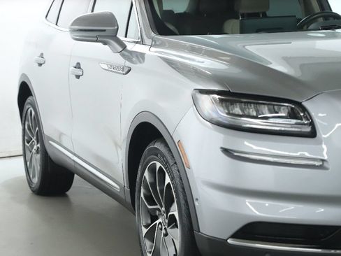 Used 2023 Lincoln Nautilus Reserve w/ Equipment Group 201A AWD/4WD image 8