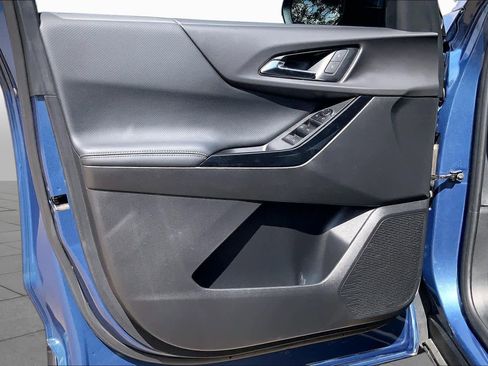 Used 2025 Chevrolet Equinox LT FWD image 22