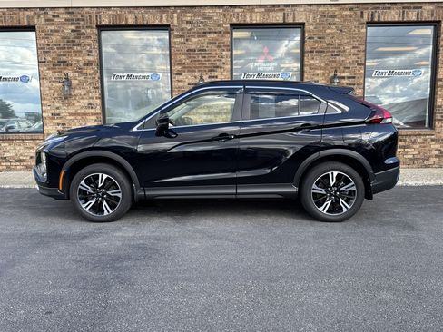 Used 2024 Mitsubishi Eclipse Cross SE AWD/4WD image 2