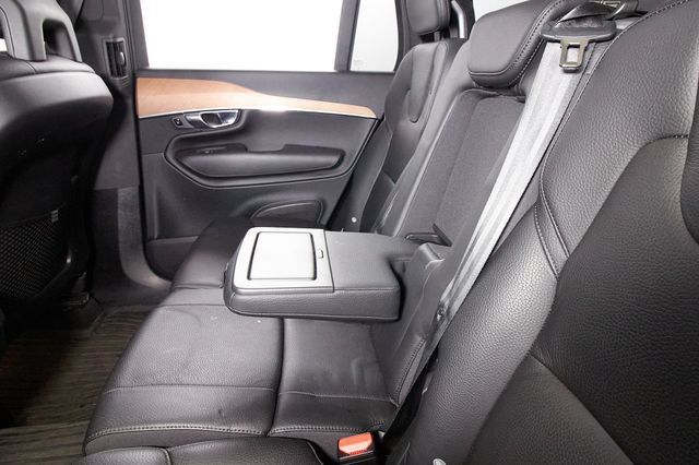 Used 2022 Volvo XC90 T6 Momentum w/ Advanced Package AWD/4WD image 22