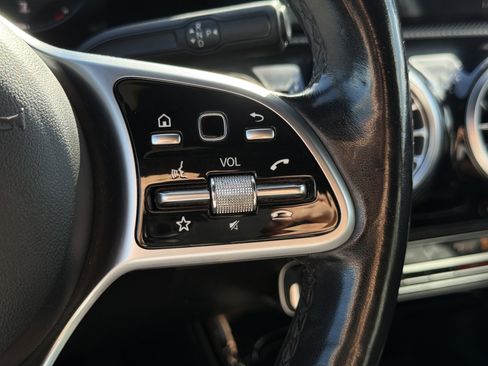 Used 2019 Mercedes-Benz A 220 4MATIC image 18