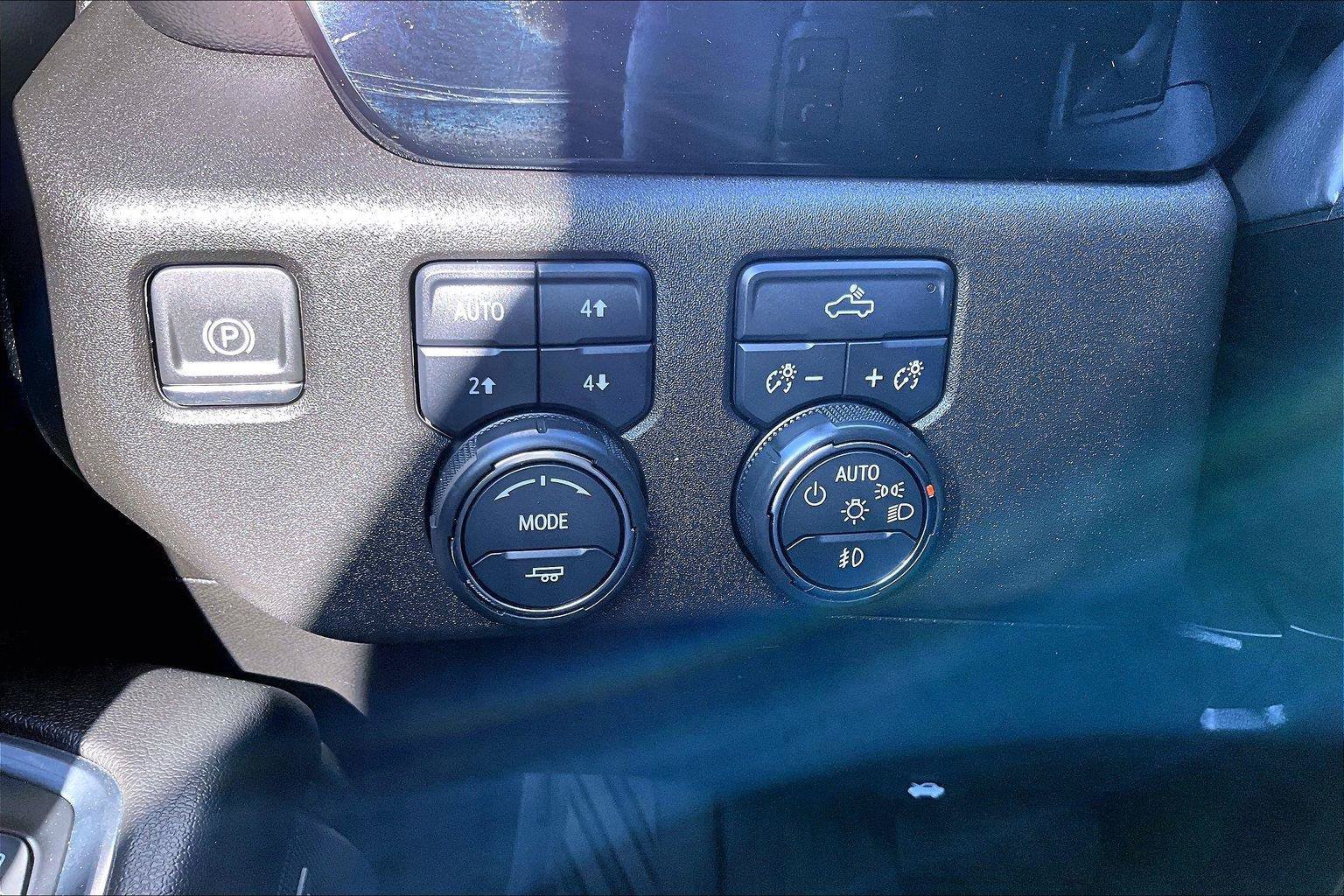 Used 2024 Chevrolet Silverado 1500 RST w/ Convenience Package II AWD/4WD image 38