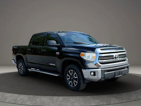 Used 2017 Toyota Tundra SR5 w/ TRD Off Road Package image 3