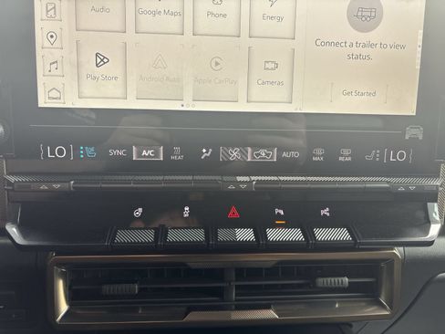 Used 2025 GMC Hummer EV 2X AWD/4WD image 18