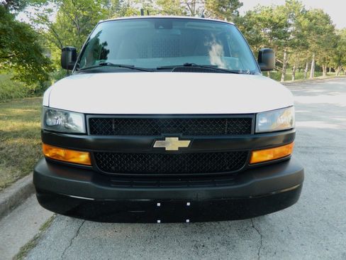Used 2020 Chevrolet Express 2500 w/ Safety Package RWD image 2