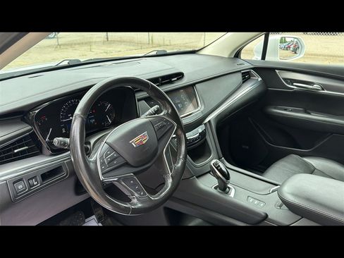 Used 2019 Cadillac XT5 Premium Luxury AWD/4WD image 9