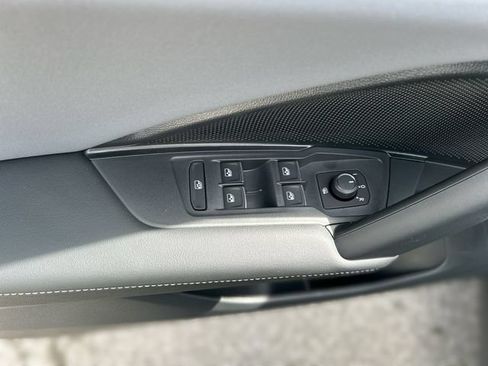 New 2026 Volkswagen Tiguan SE AWD/4WD image 14