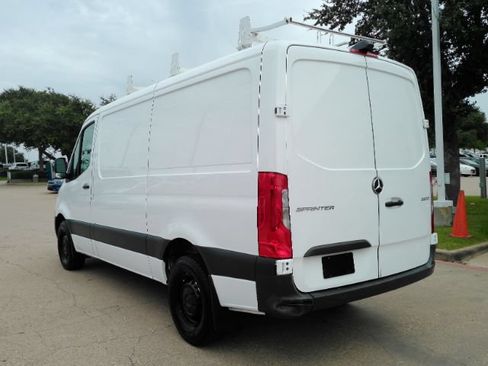 Used 2024 Mercedes-Benz Sprinter 2500 image 14