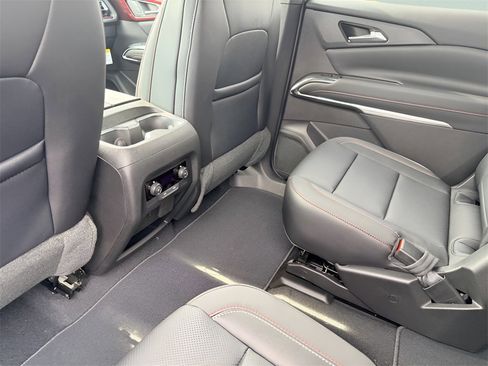 New 2026 Chevrolet Traverse Z71 w/ Driver Confidence Package image 30