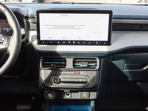 New 2025 Ford Maverick XLT w/ XLT Luxury Package image 13