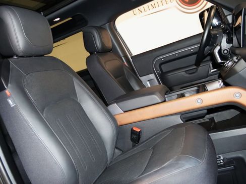 Used 2023 Land Rover Defender 90 X AWD/4WD image 63
