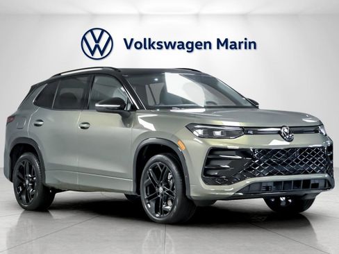 New 2026 Volkswagen Tiguan SE R-Line image 7