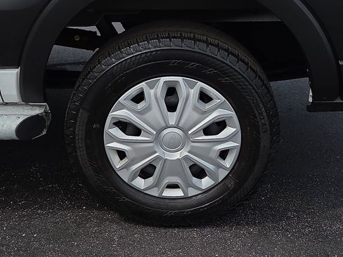 Used 2024 Ford Transit 250 Low Roof w/ Exterior Upgrade Package image 11