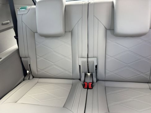 New 2026 Volkswagen Atlas SE image 16