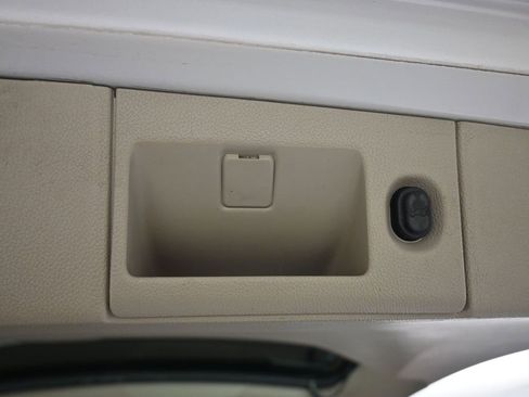 Used 2018 Cadillac Escalade ESV Luxury image 66