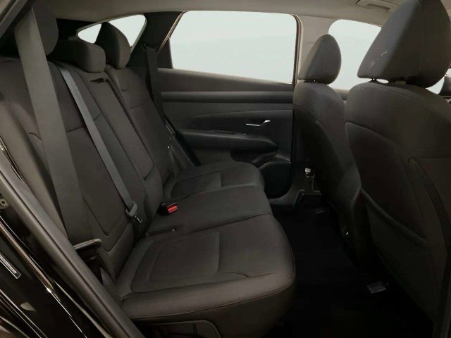 Used 2026 Hyundai Tucson SE FWD image 23