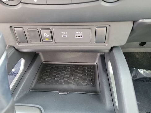 New 2026 Nissan Frontier SV w/ Tow Package RWD image 18