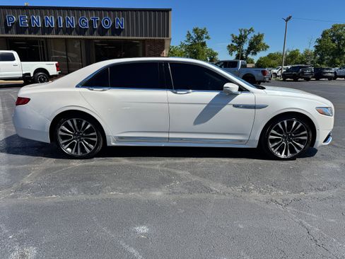 Used 2018 Lincoln Continental Reserve AWD/4WD image 7