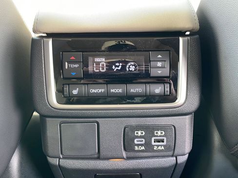 New 2026 Subaru Ascent Limited AWD/4WD image 31