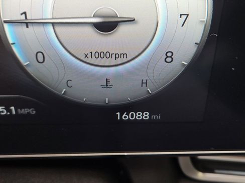 Certified 2024 Hyundai Elantra SEL w/ Convenience Package image 5