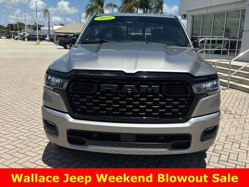 Used 2025 RAM 1500 Big Horn AWD/4WD image 4