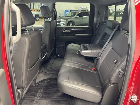 Used 2025 GMC Sierra 2500 SLT w/ SLT Premium Package image 42