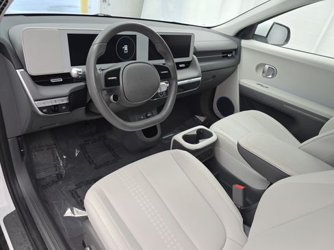 Used 2023 Hyundai Ioniq 5 SEL AWD/4WD image 16