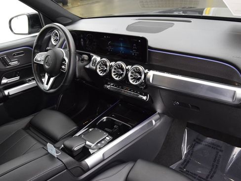 Used 2022 Mercedes-Benz GLB 250 image 15
