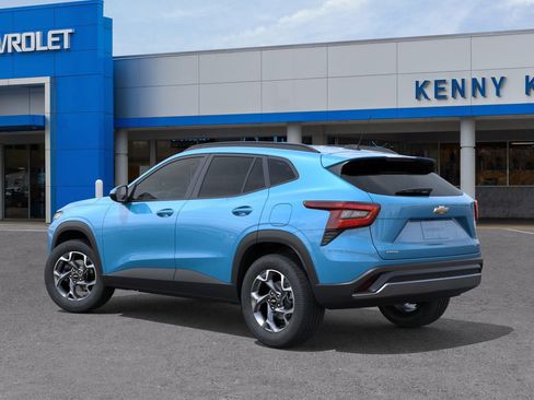 New 2026 Chevrolet Trax LT w/ Driver Confidence Package image 3