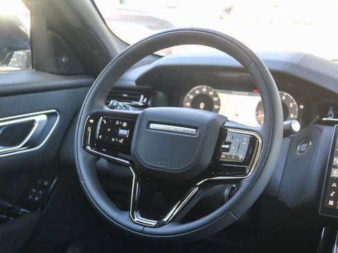 New 2026 Land Rover Range Rover Velar Dynamic SE image 14